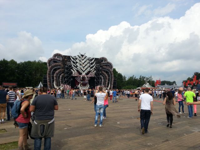 spgm/gal/Defqon1_2014_(28.6.14)/20140628_114840.jpg