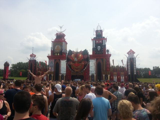 spgm/gal/Defqon1_2014_(28.6.14)/20140628_131630.jpg