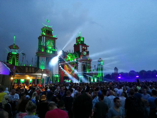 spgm/gal/Defqon1_2014_(28.6.14)/20140628_222811.jpg