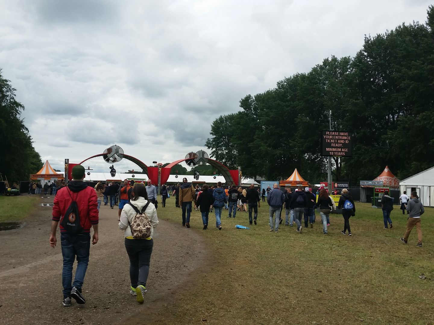 spgm/gal/Defqon1_2015/20150620_124030.jpg