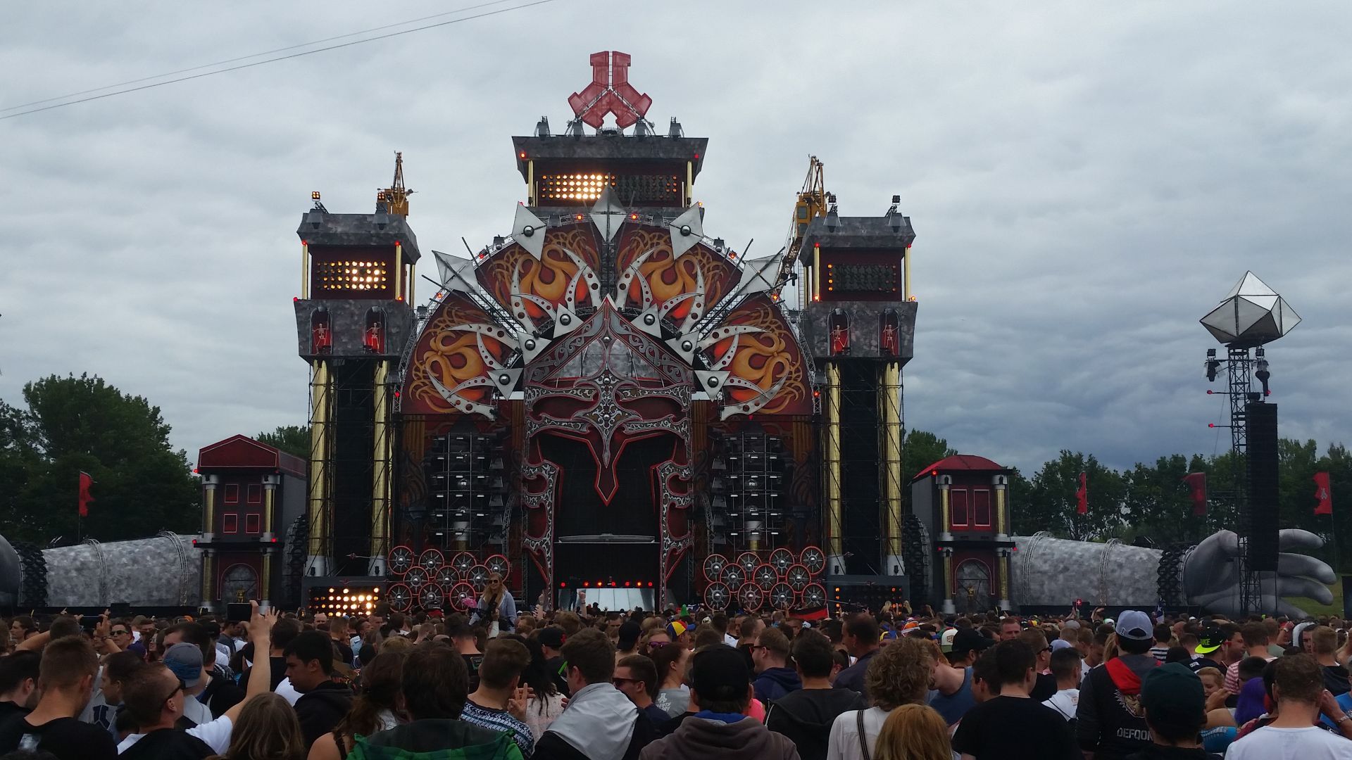 spgm/gal/Defqon1_2015/20150620_143010.jpg