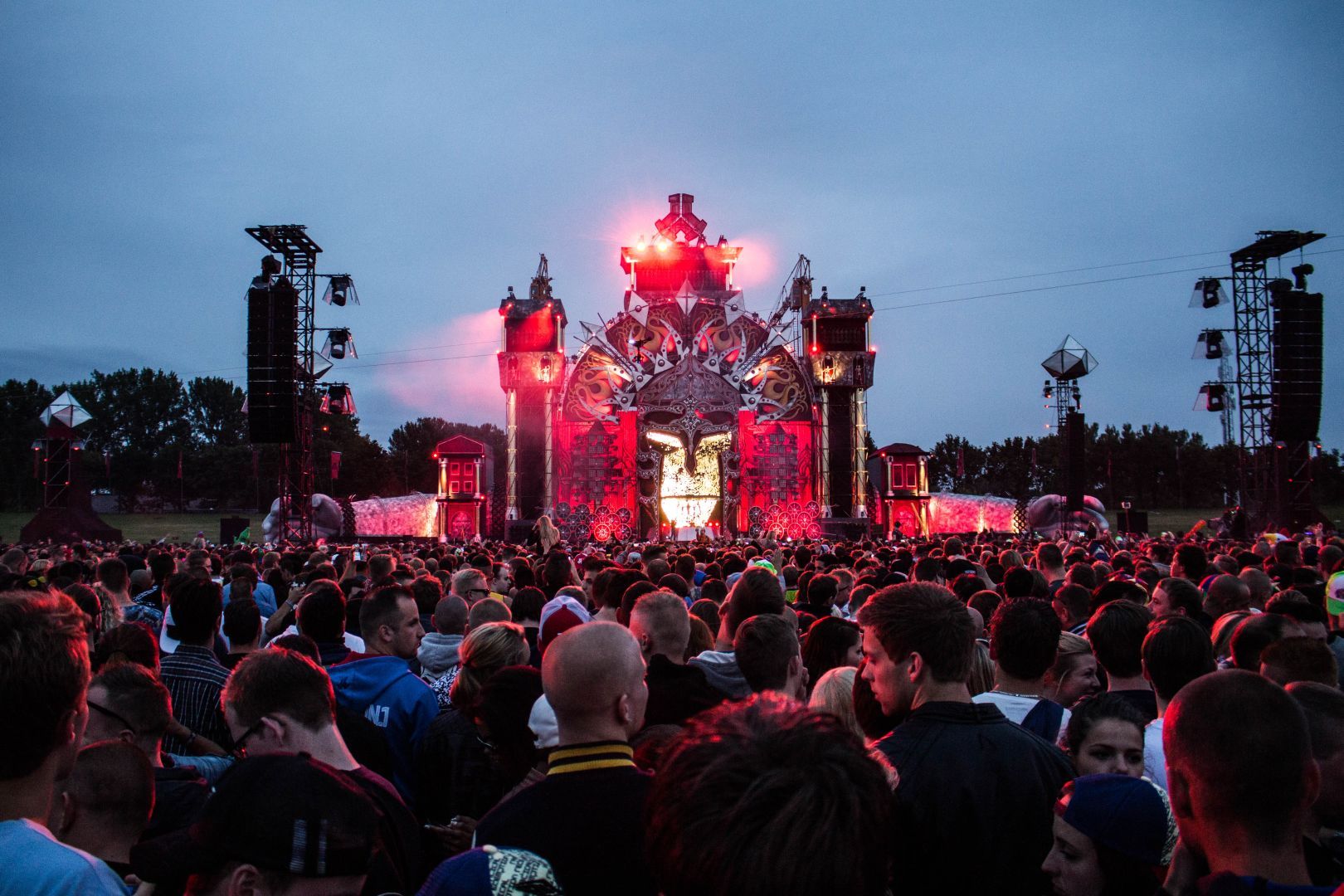 spgm/gal/Defqon1_2015/20150620_220341.jpg