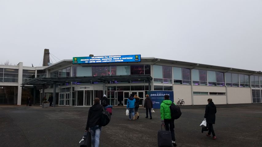 spgm/gal/Dreamhack_Schweden_(26.11.15)/20151126_123350.jpg