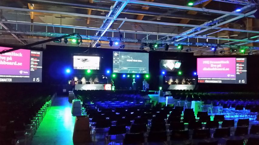 spgm/gal/Dreamhack_Schweden_(26.11.15)/20151128_111502.jpg