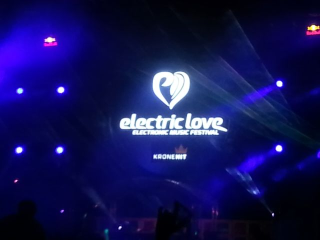 spgm/gal/Electric_Love_(10.7.14)/20140711_232450.jpg