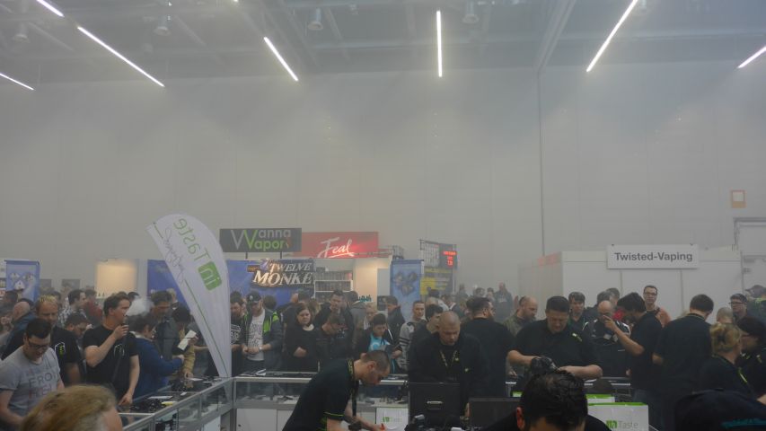 spgm/gal/Hall_of_Vape_Stuttgart_(23.-24.4.16)/20160423_105427.jpg