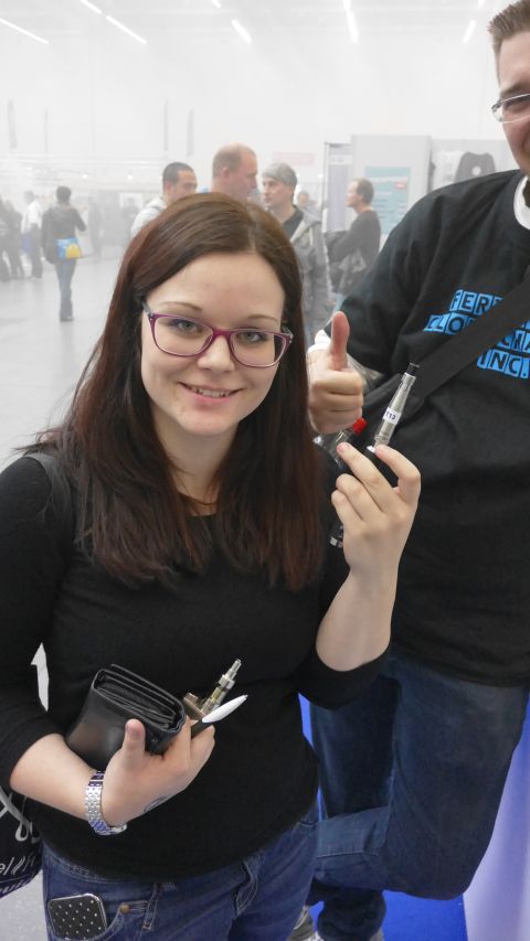 spgm/gal/Hall_of_Vape_Stuttgart_(23.-24.4.16)/20160423_155329.jpg