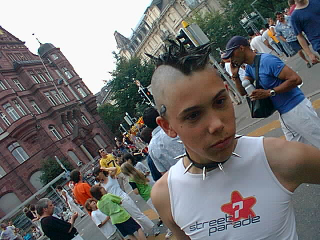 spgm/gal/StreetParade_2004/0499.jpg