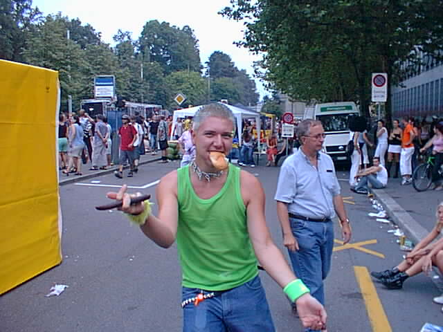 spgm/gal/StreetParade_2004/0504.jpg